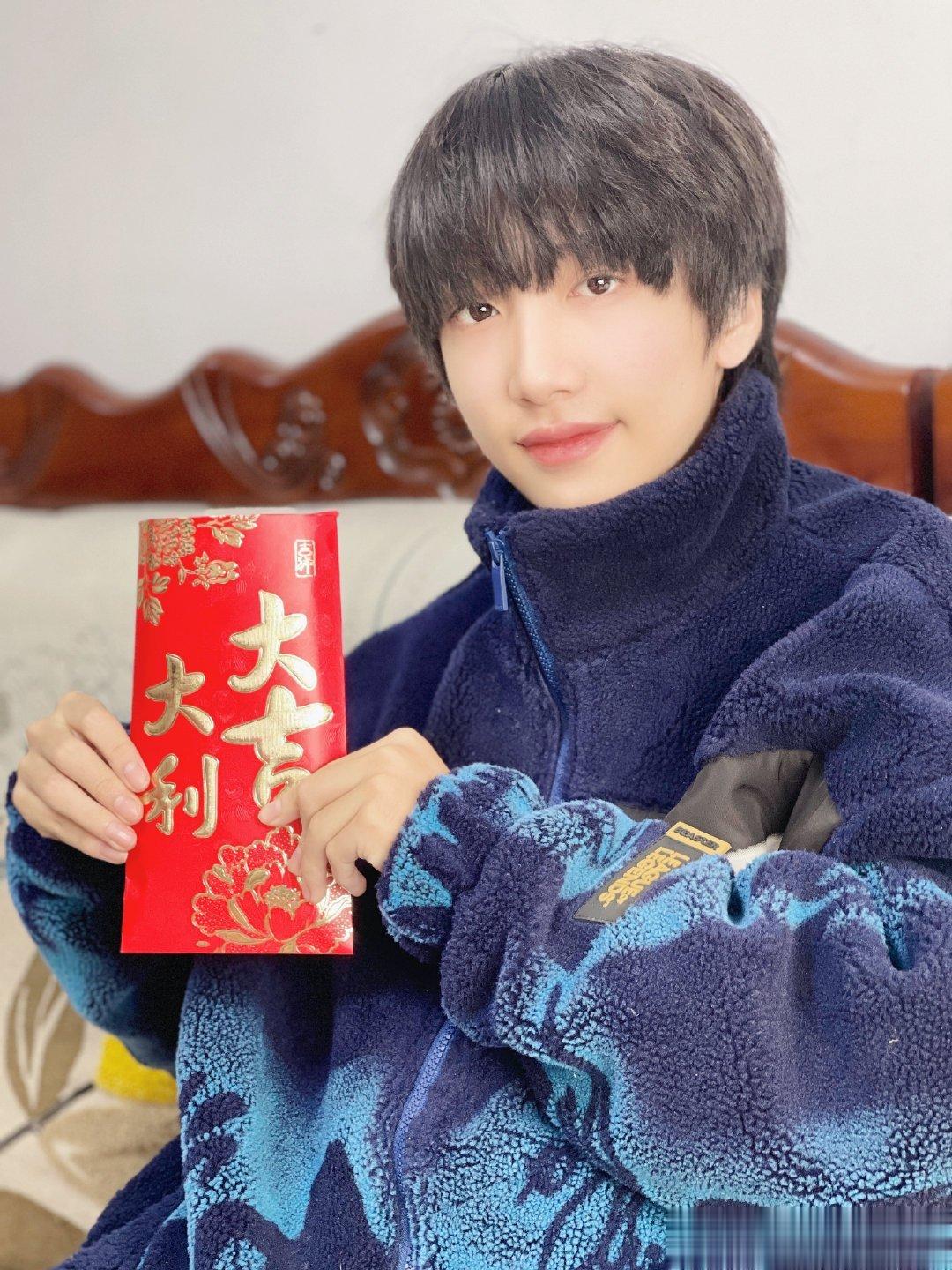 🍃没有预兆没有理由 你占据我的漫漫温柔. 𝓝𝓸 𝔀𝓪𝓻𝓷𝓲𝓷?