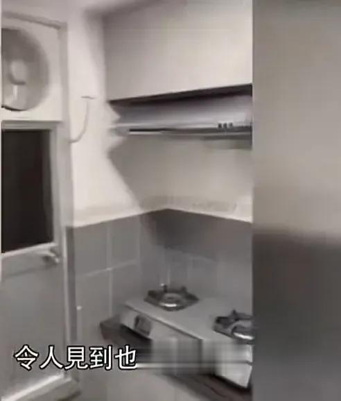 这是蔡天凤遇害的村屋，曾有别的明星租住过，这么好的房子竟然变成凶宅太可惜了！

