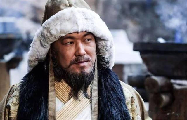 元初名将，汉人史天泽
史天泽祖上财力雄厚，为乡里大姓。到他父亲史秉直这辈儿的时候