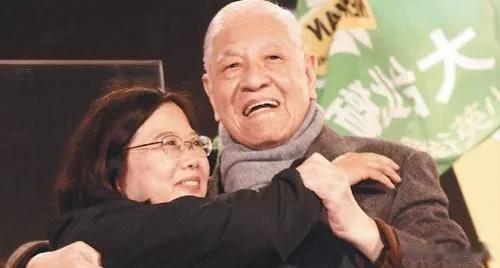 【蔡英文如与麦卡锡会面，将引发第三轮台海危机！】

蔡英文将访美洲＂邦交国＂，＂