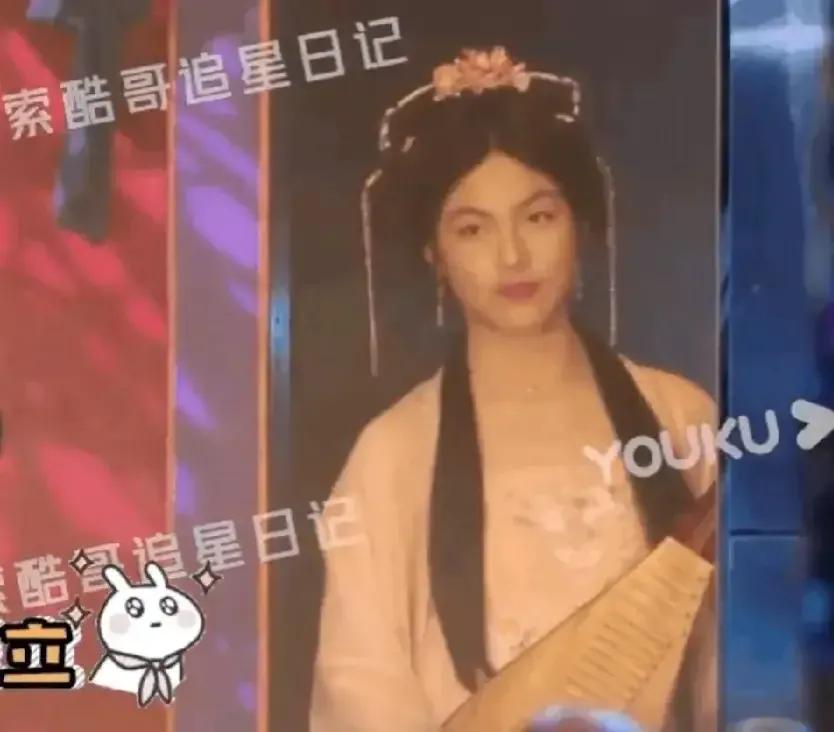 李湘女儿王诗龄造型翻车？

4月12日，向来高调的李湘女儿王诗龄再次引发网络热议