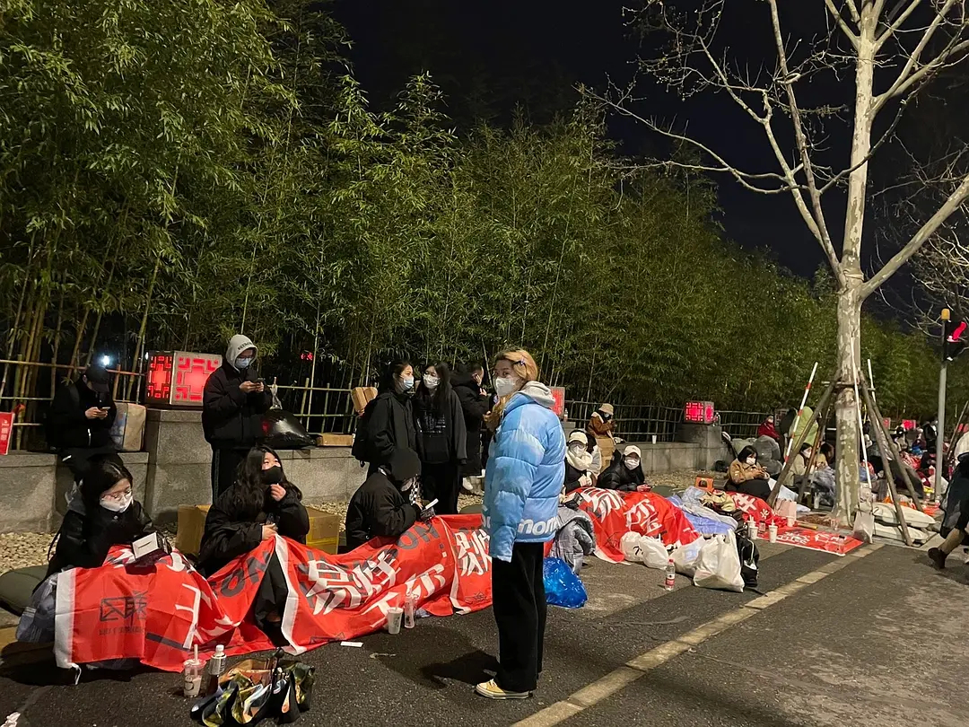 #微博之夜彩排#抬头有心，低头有梦粉丝的热爱是最真挚的希望明星们不要辜负呀。#明