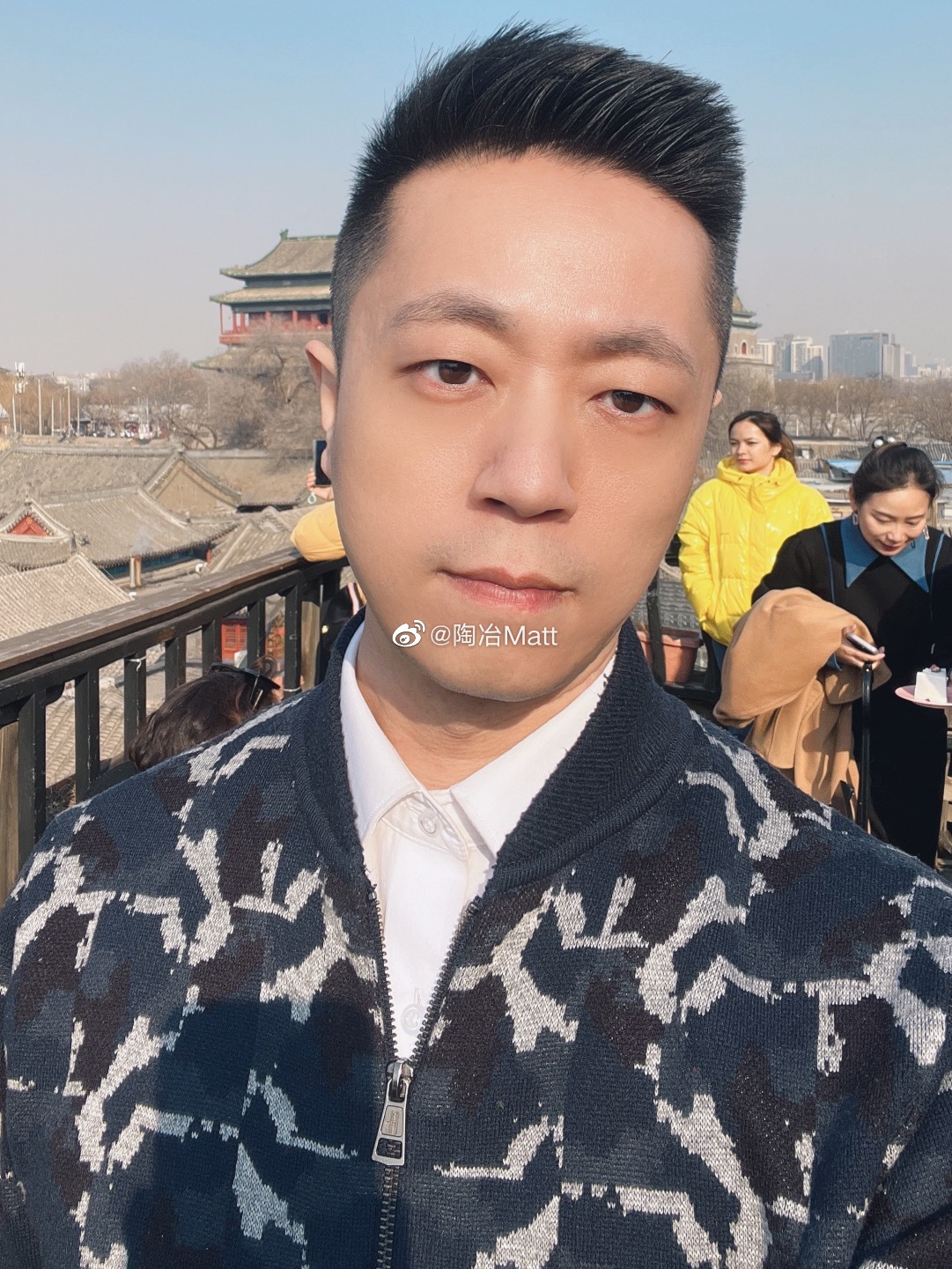 #五一假期可以拼出9天假#现在“拼假”每次都能上热搜，充分反映了群众的心声，面对