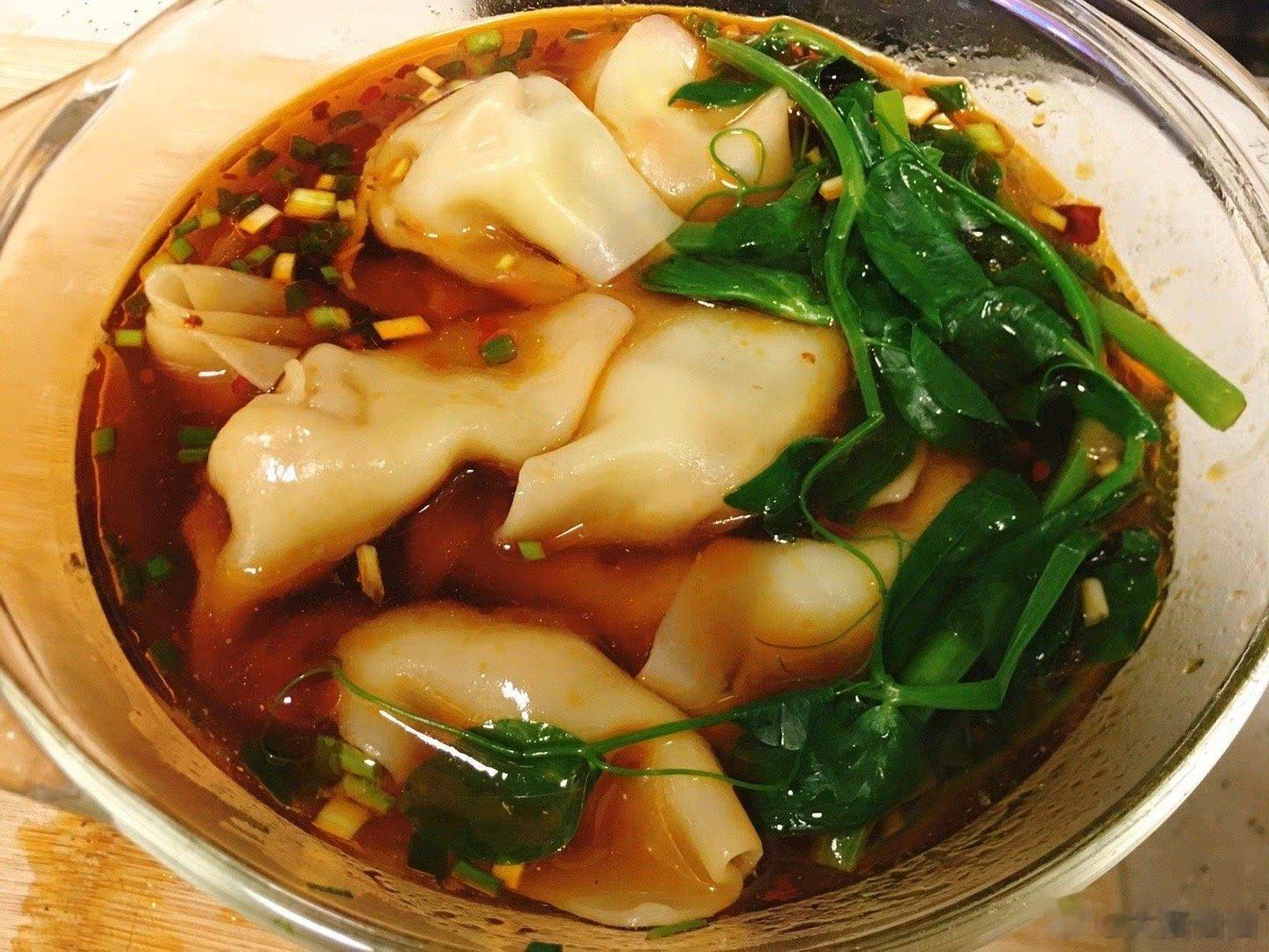  煮抄手豌豆巅儿是灵魂，须须要