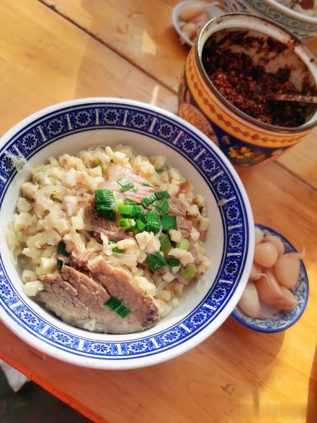 我！正午时分，肚中饥饿，懒得做