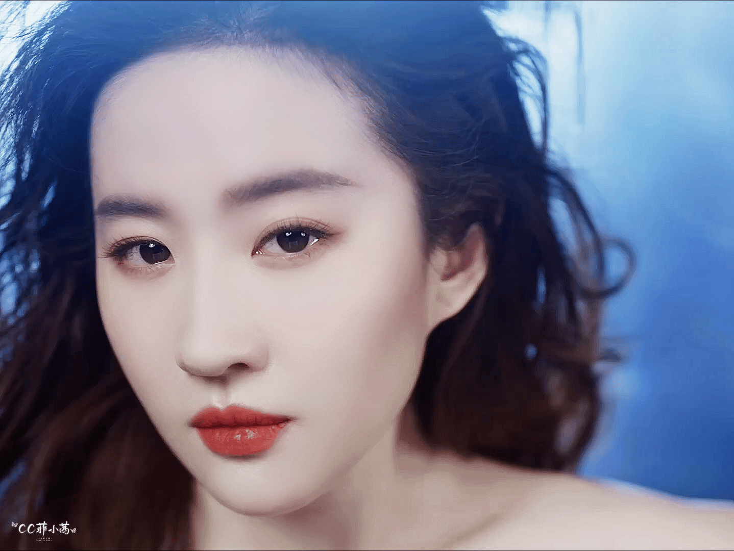 #刘亦菲# × 嘉人𝐦𝐚𝐫𝐢𝐞 𝐜𝐥𝐚𝐢𝐫𝐞 ·GIF/动