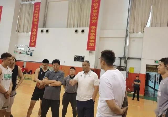 cba常规赛今晚山东高速男篮将继续坐镇主场迎来北京首钢的挑战！球队上轮凭借意志品