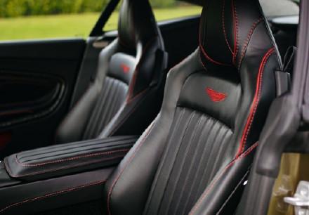 Aston Martin DBS