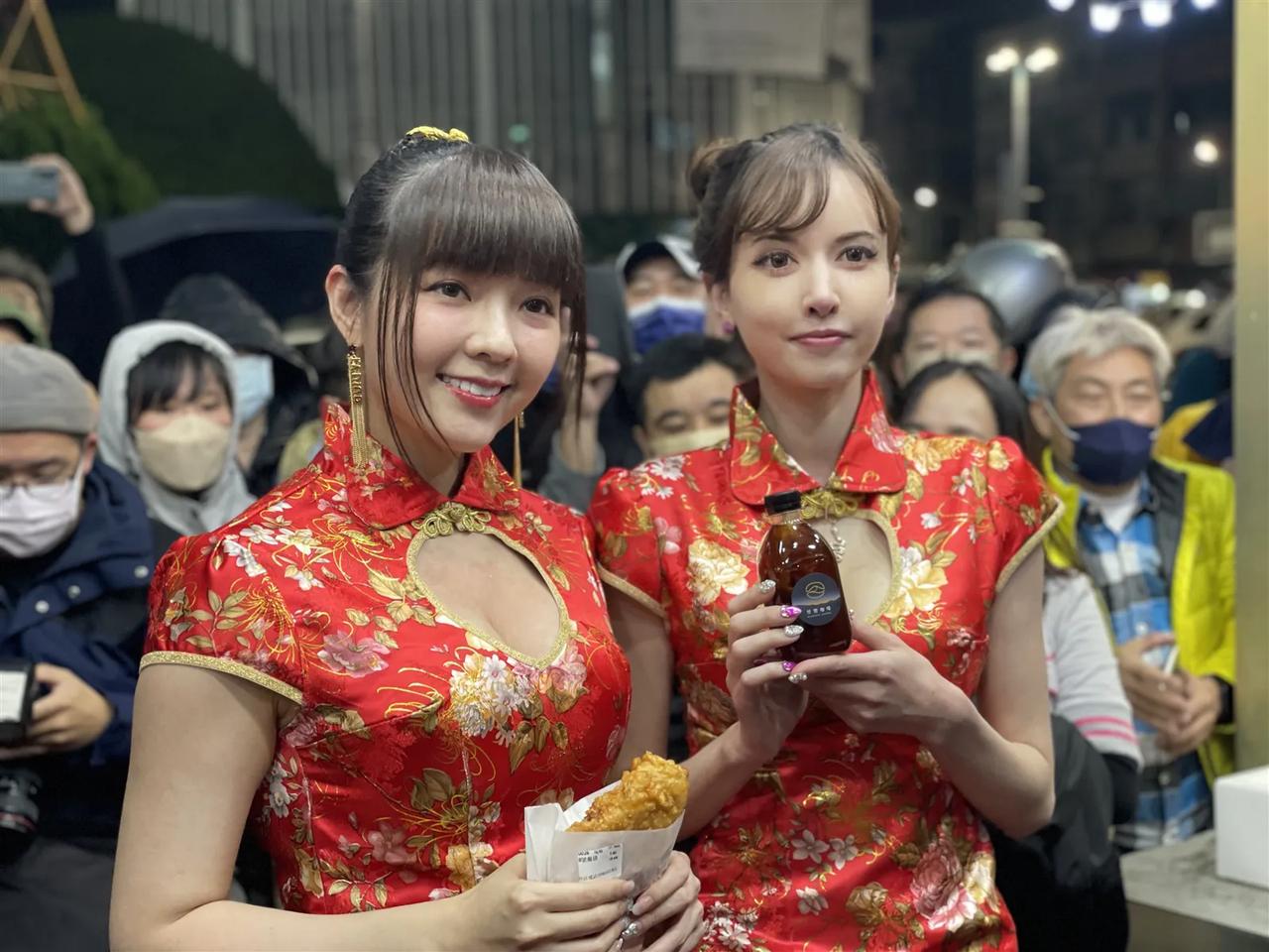 台网红当议员“卖肉”博选票，台湾选举无下限让人目瞪口呆。
在台湾“九合一”县市长