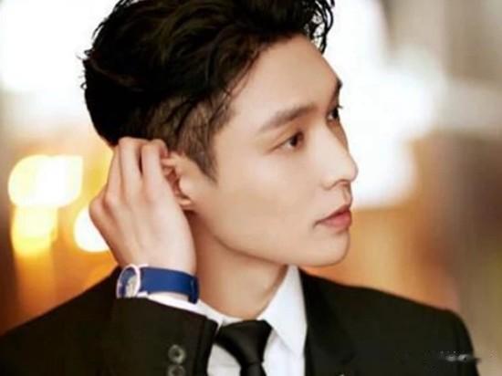 同一部电视剧中的四大男演员，张艺兴人气最高，而他却令人可惜！
电视剧《老九门》凭