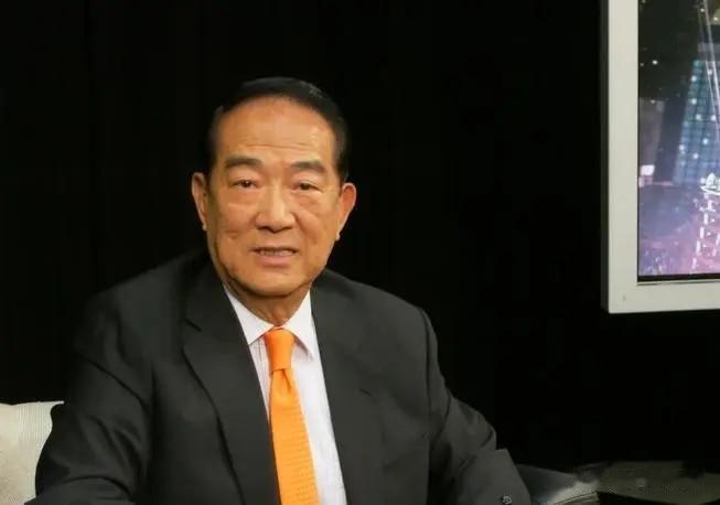朱立伦到底怎么想的，什么时候推举侯友宜参选，现在蓝营有些大乱，新党元老。85岁的