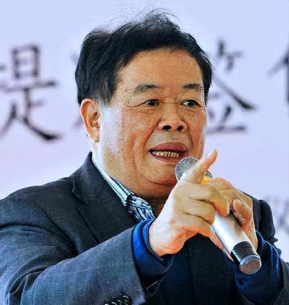 当年，曹德旺的女儿曹艳萍带男友回家见父母时，坚决不同意，原因是:“女儿配不上他！