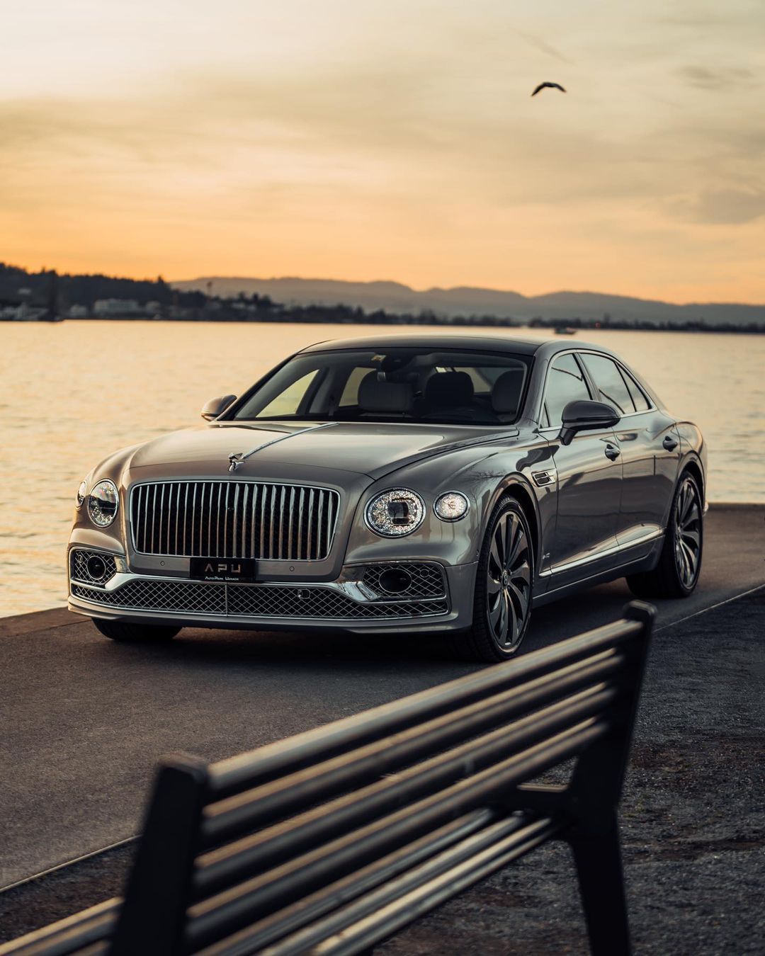 宾利 Flying Spur ​​​