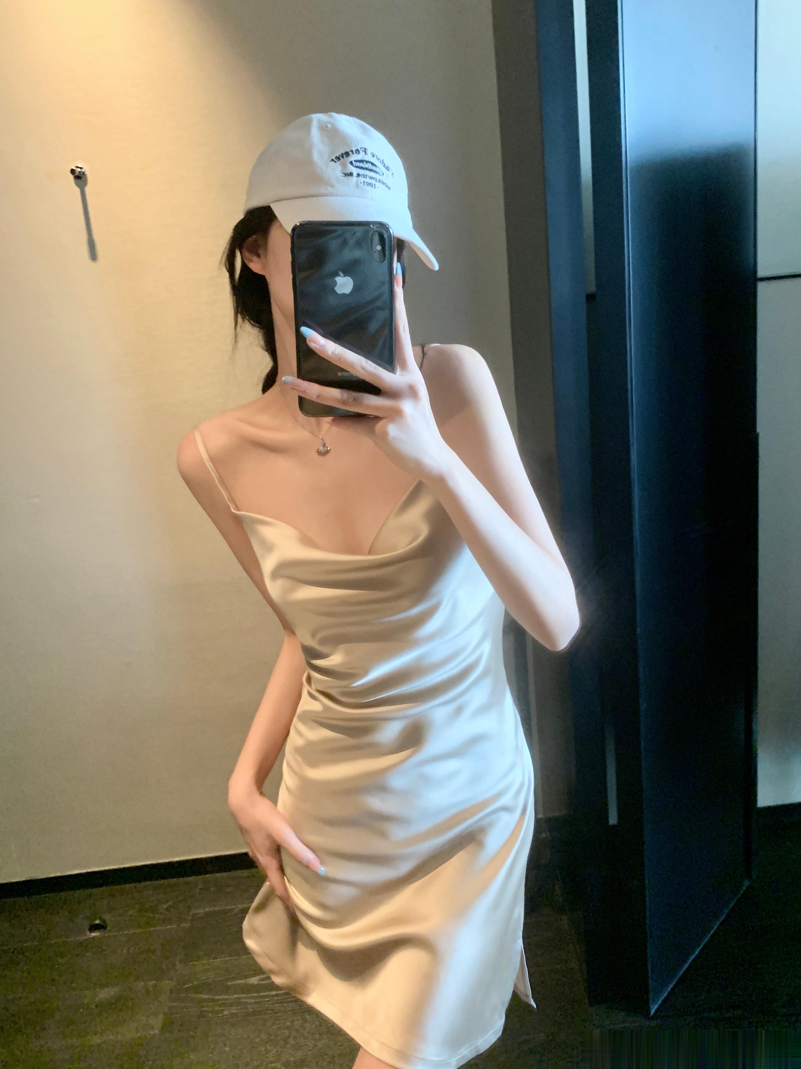 做完spa吃宵夜 要穿舒胡[嘻嘻] ​​​