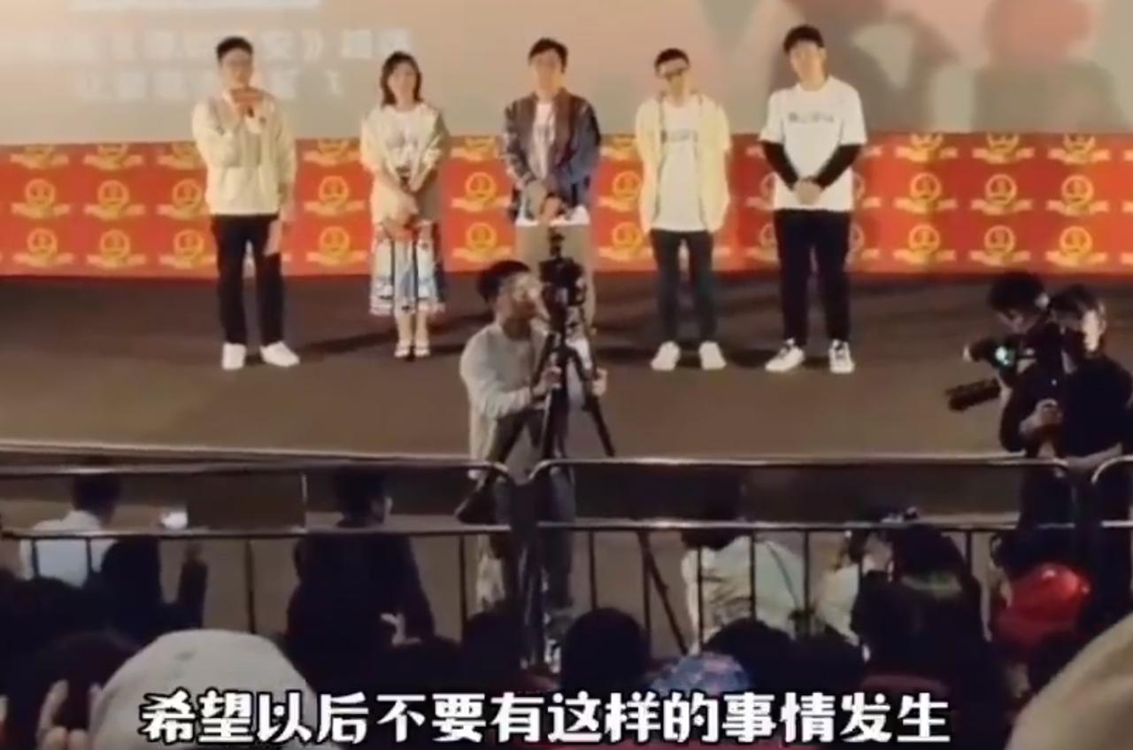 3月1日，宋茜在新片宣传上被影迷说起电影的内容让她想起了已经去世的崔雪莉，突然被