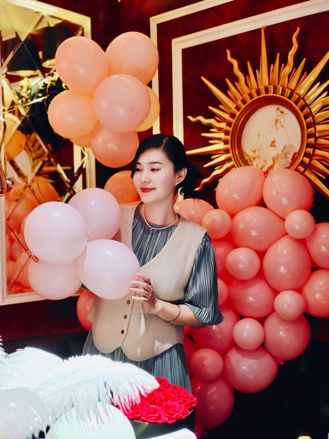 #北京探店##不止旅行##诗意春天# 爱过生日的女生们总是很容易被浪漫的生日氛围