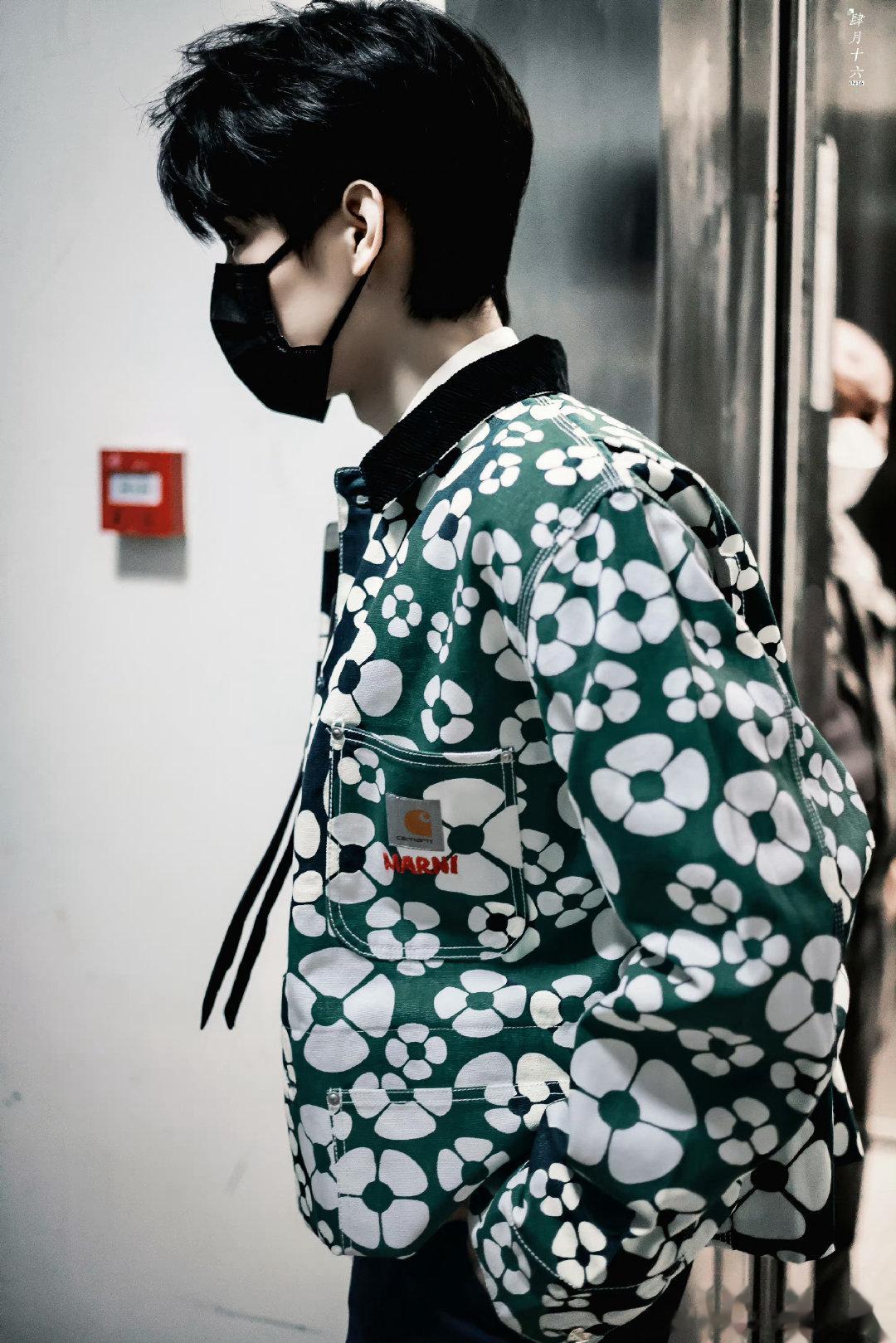 #张真源二月第一天随拍#   