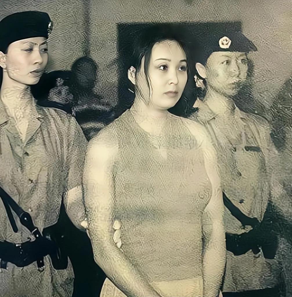 女大学生疯狂接客600多次，最后被判了死刑。1999年，大学毕业的刘春洋，她本可