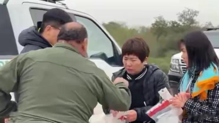 今年以来，试图从美国南部偷渡到美国境内的中国公民越来越多，据数据显示，已经有约4