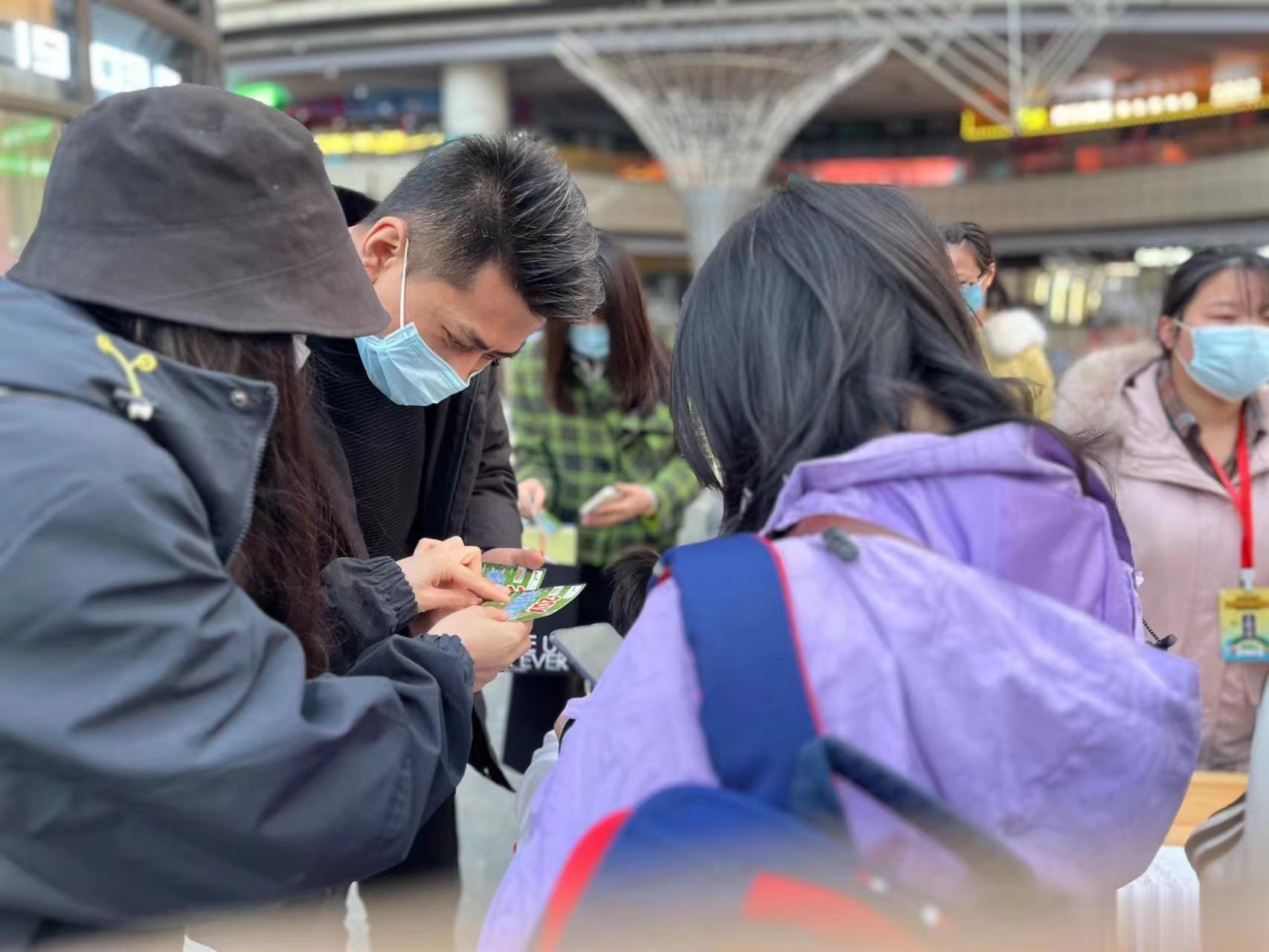 这个活动真的是太给力了，而且参加了刮刮乐还可以解压，快乐都可以翻几倍，这也太惊喜