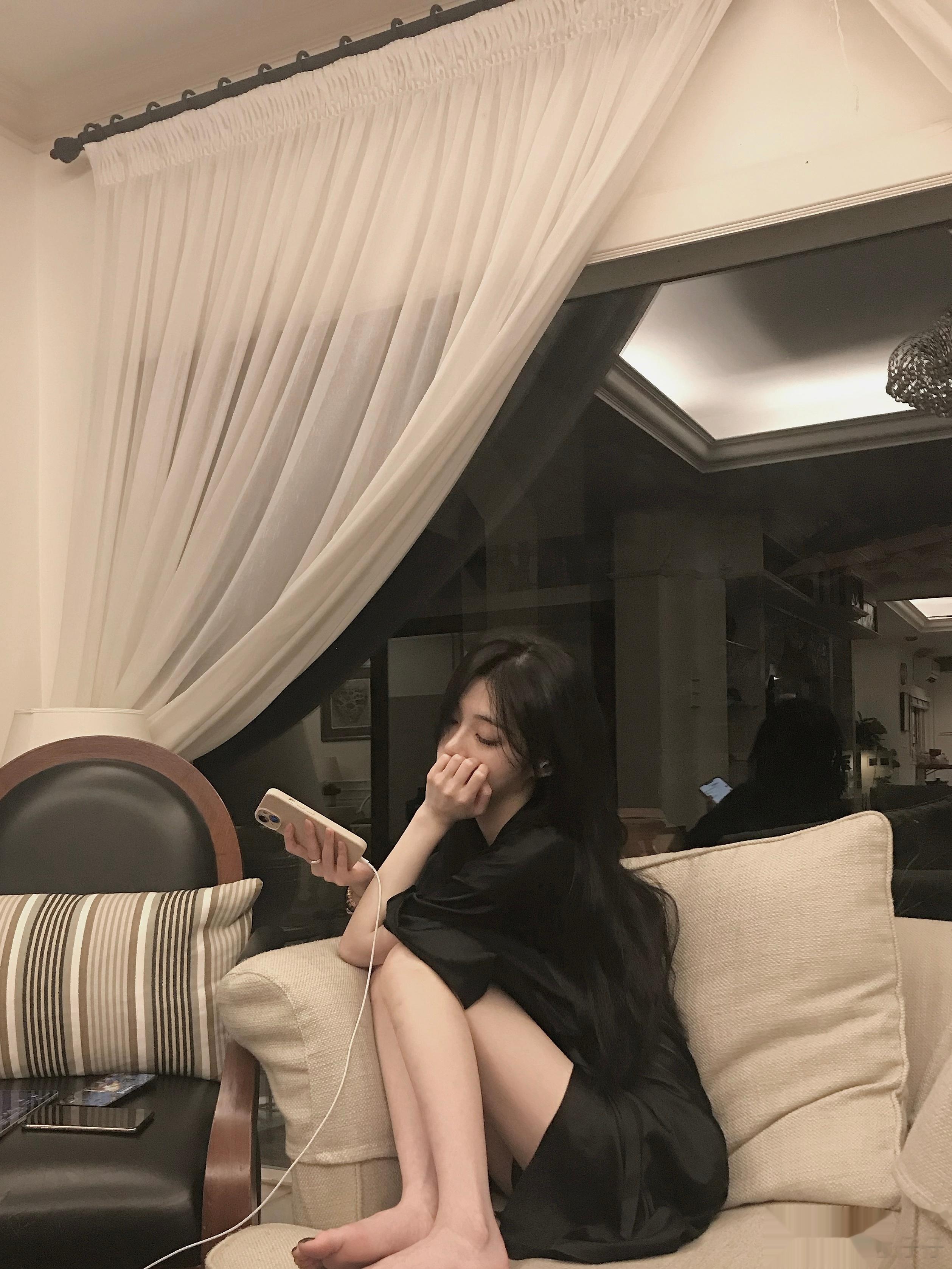 有一天我漂亮生动 我看远山 远山悲悯 ​​​
