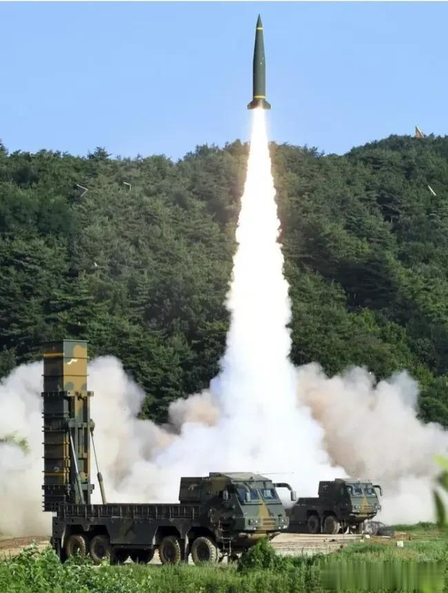 根据韩国联合参谋本部2月20日报告称，韩国军方利用雷达探测到韩半岛东部海域有弹道