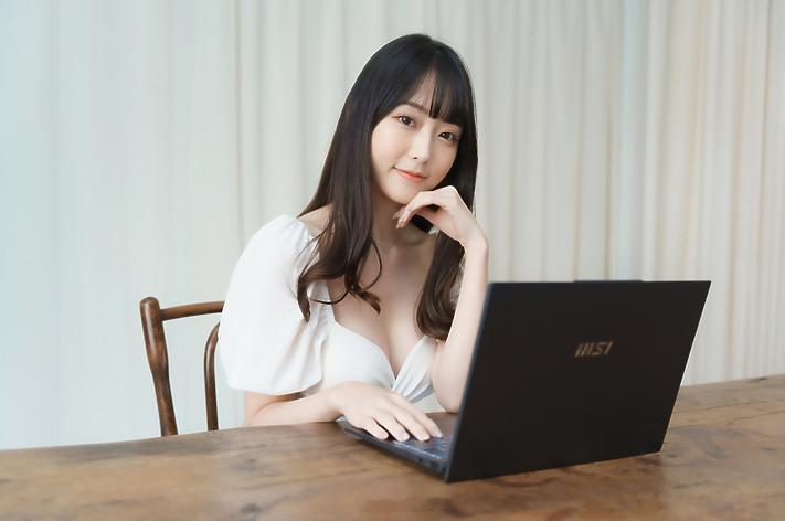早上好[心][心][心]微星Prestige 13 Evo，MSI笔记本最轻量级