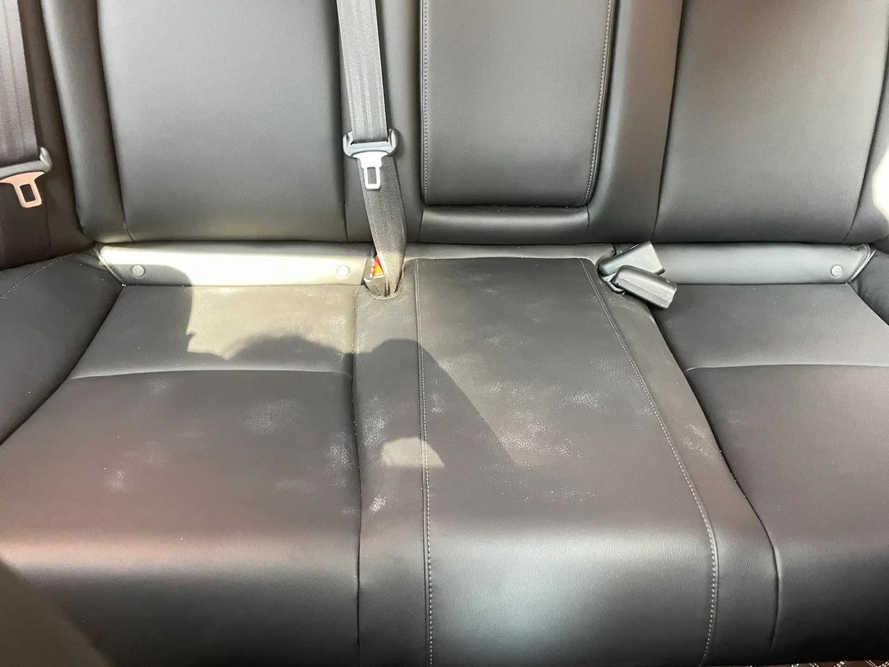 血泪教训！新车毁了。千万不要买这种坐垫！
元旦的时候，想购入一套坐垫，在拼多多上