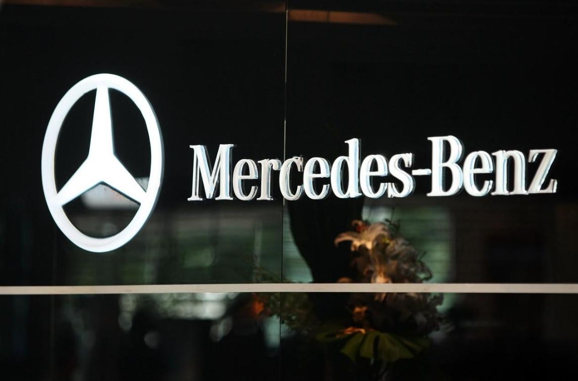 【车视头条】近日，梅赛德斯-奔驰（中国）汽车销售有限公司根据《缺陷汽车产品召回管