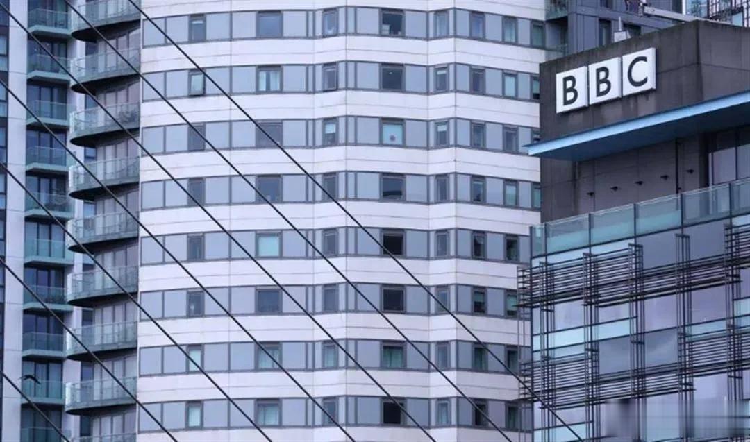 英国政府向BBC支付2000万英镑（约合人民币1.6亿元），用于打击虚假新闻和支