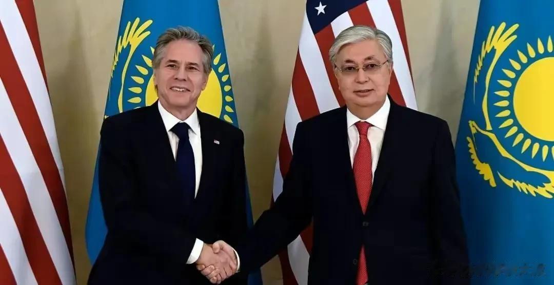 布林肯在出席G20外长峰会前访问哈萨克斯坦，并与中亚5国的外交部长举行了C5+1