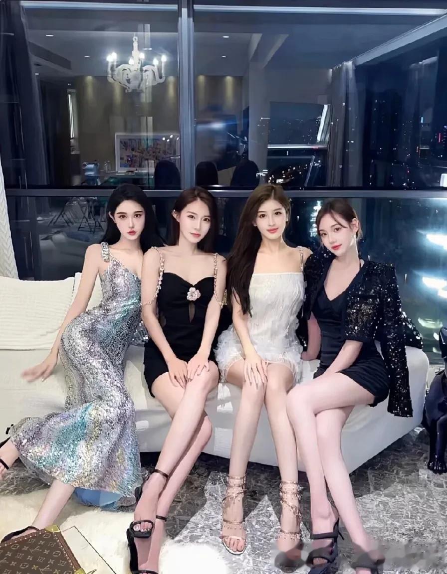 她们都是在什么单位上班的？[吃瓜群众]看着个个像明星，可又不知道演过啥影视剧，唱