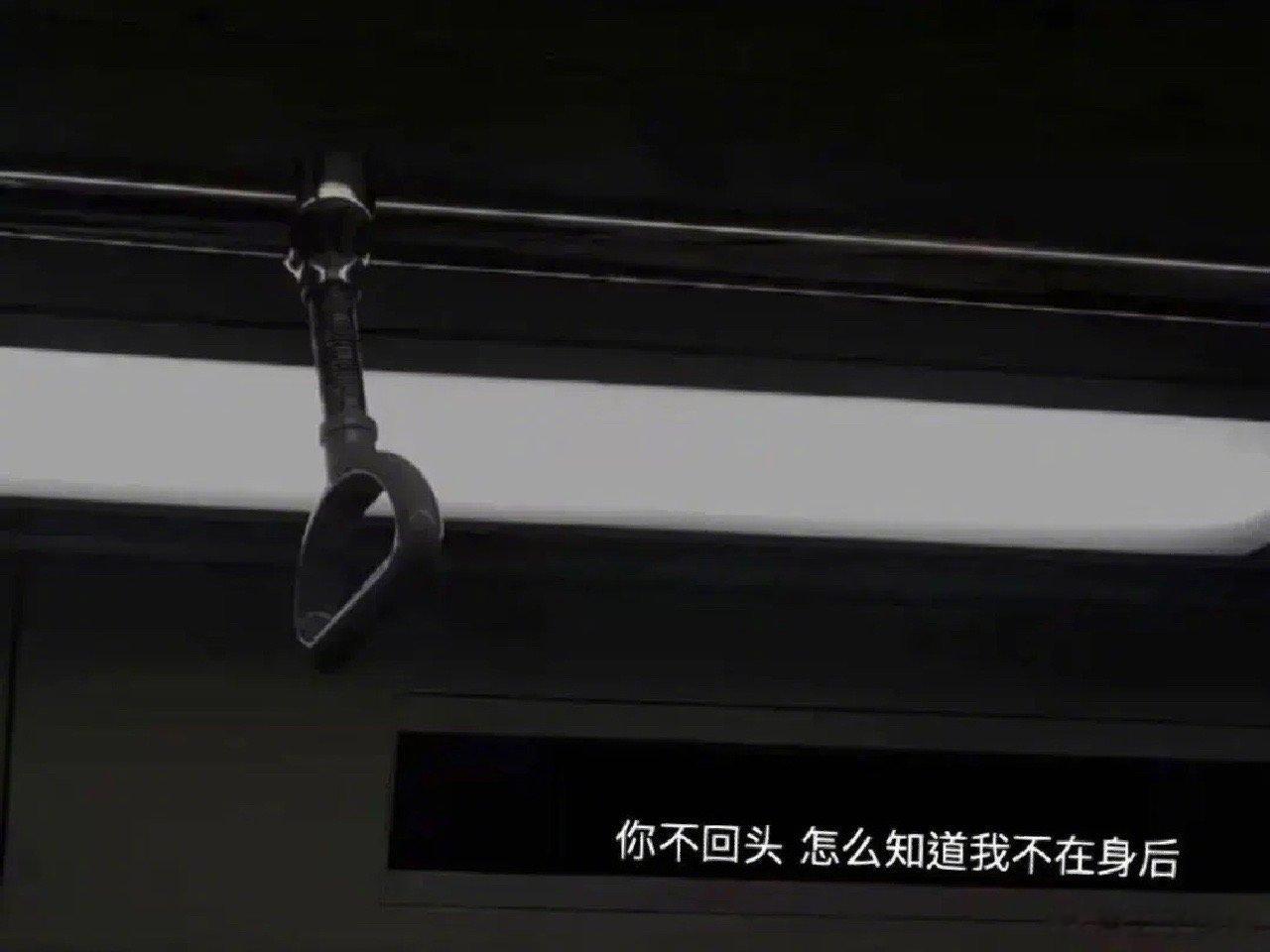 坚决不对任何所谓的大佬抱有幻想和光环滤镜。没花到你身上的财富，金山银山也与你无关