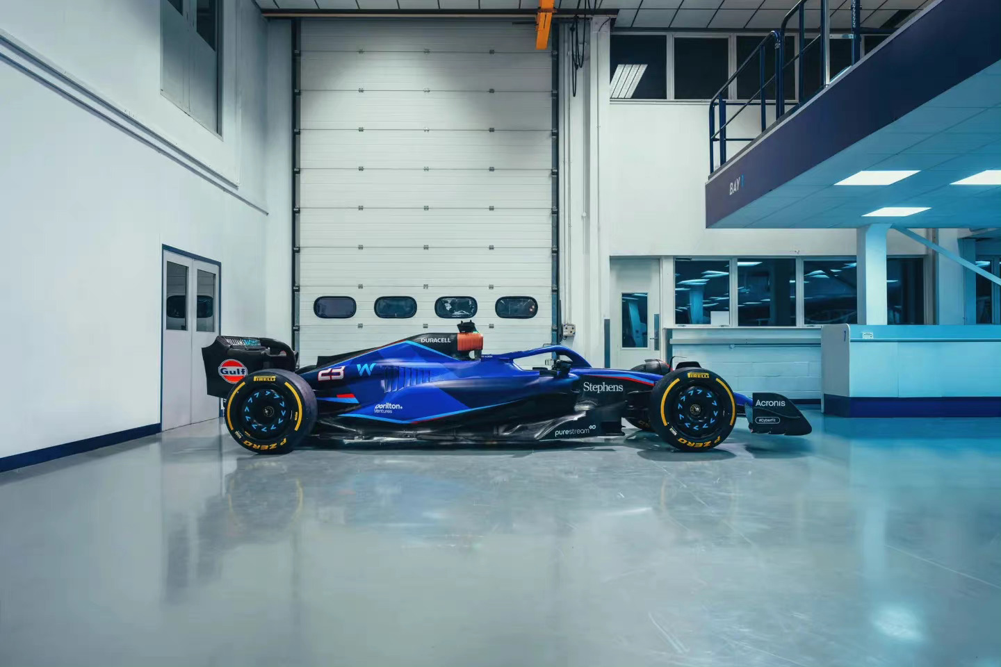 威廉姆斯F1车队2023赛季FW45实车图！今天真车也将在英国的银石赛道进行首航