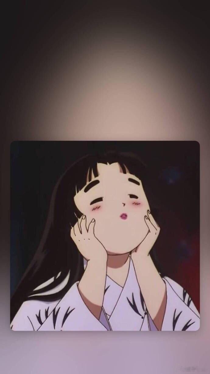 “ 爱你  很久了  等你  也很久了  现在  我要离开你了  比很久很久还要
