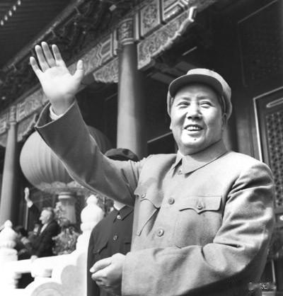 毛主席是一位世界级别的大领袖。
1976年9月9日，毛泽东在北京去世。澳大利亚前