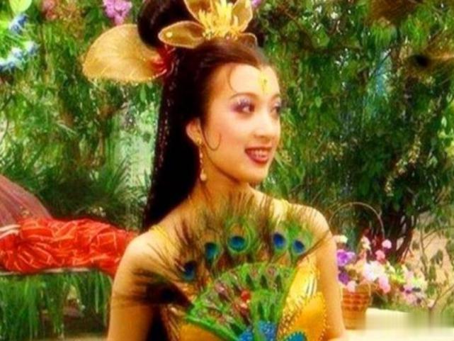 被“长相限制戏路”的明星：宝强演不了坏人，图四一看就是有钱人
看剧是我们大家在学