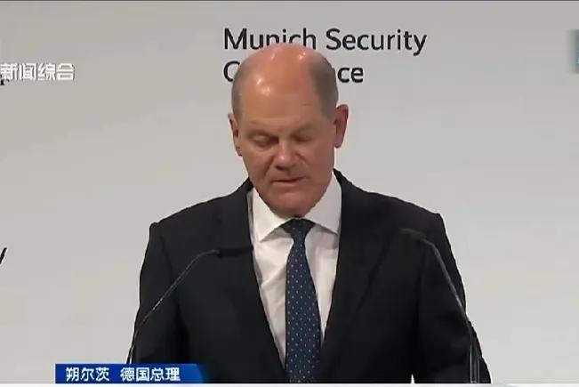 德国总理朔尔次17日在慕尼黑安全会议讲话时呼吁盟友尽快向乌克兰提供豹2和其它主战