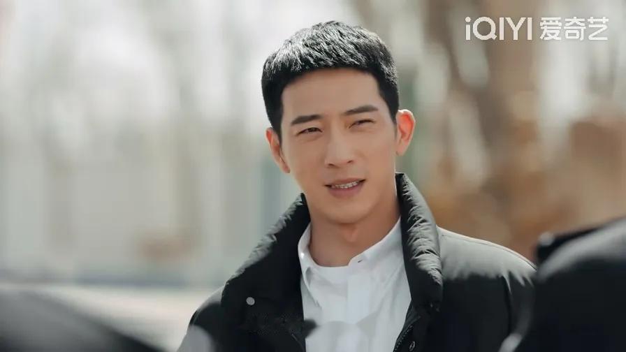 救命，这男人怎么这么温柔

太苏了吧，好温柔，好宠溺

哭起来，好委屈的样子

