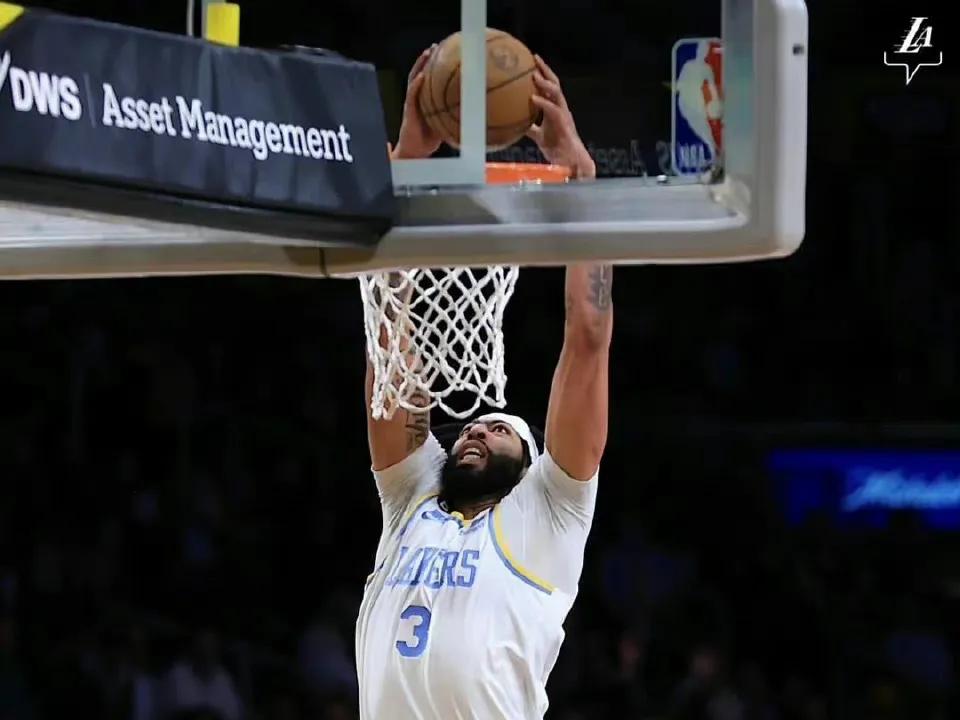 浓眉38分仅5篮板 无詹湖人仍暴露问题

NBA常规赛，湖人不敌森林狼，球队内线