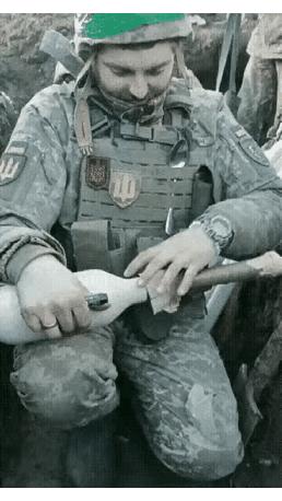 天天能刷到，俄军发射温压弹，团灭多少多少乌军的消息。俄军凭着温压弹大杀四方的画面