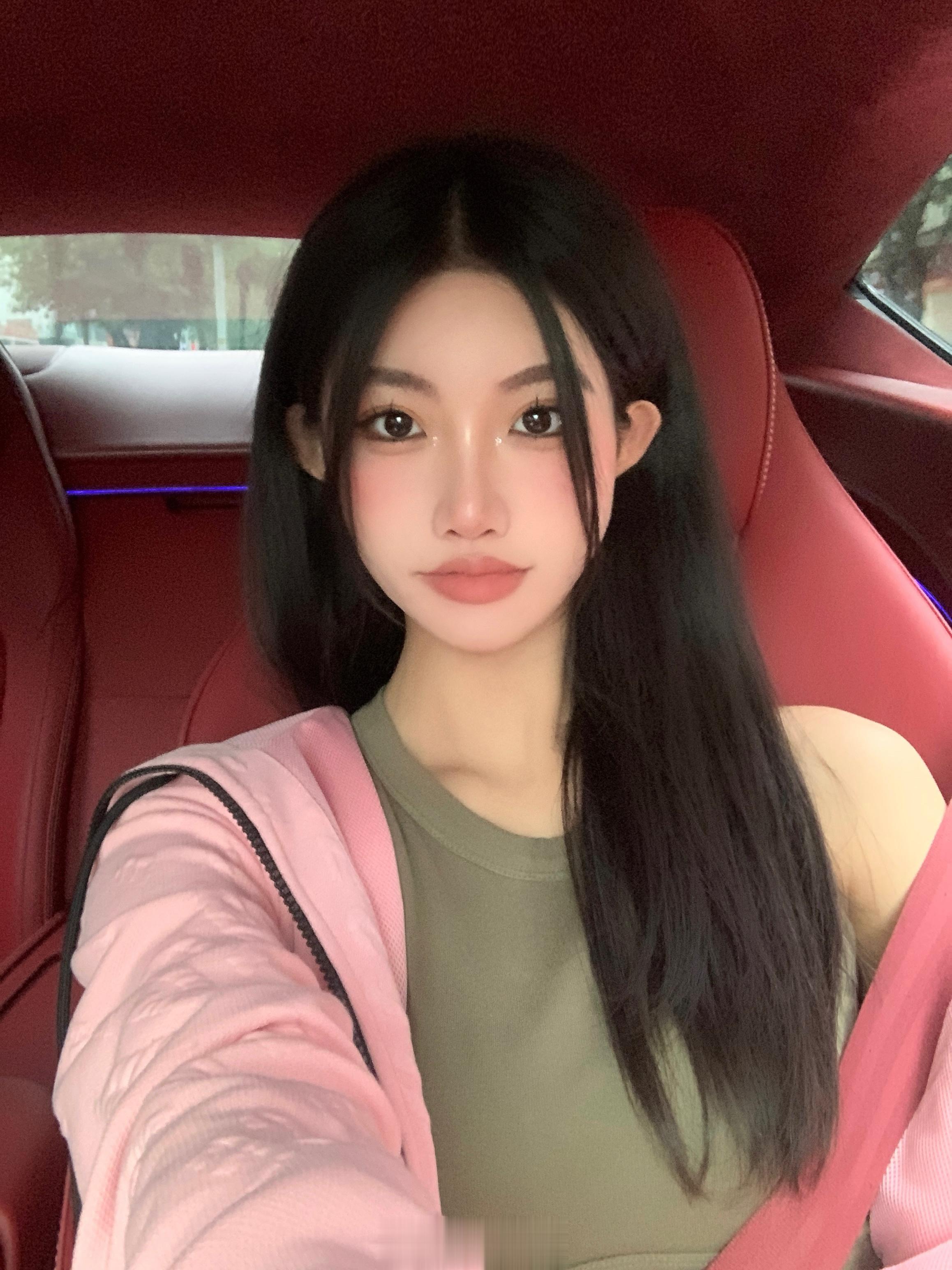 <p>好可爱的小狗捏🦮 ​​
