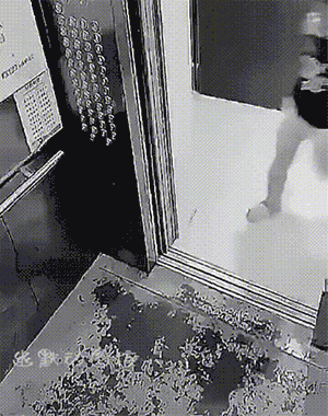 图1 男子电梯里耍流氓，遇到会武术的女孩，结果悲剧了
图2 护士小姐姐太狠了，连