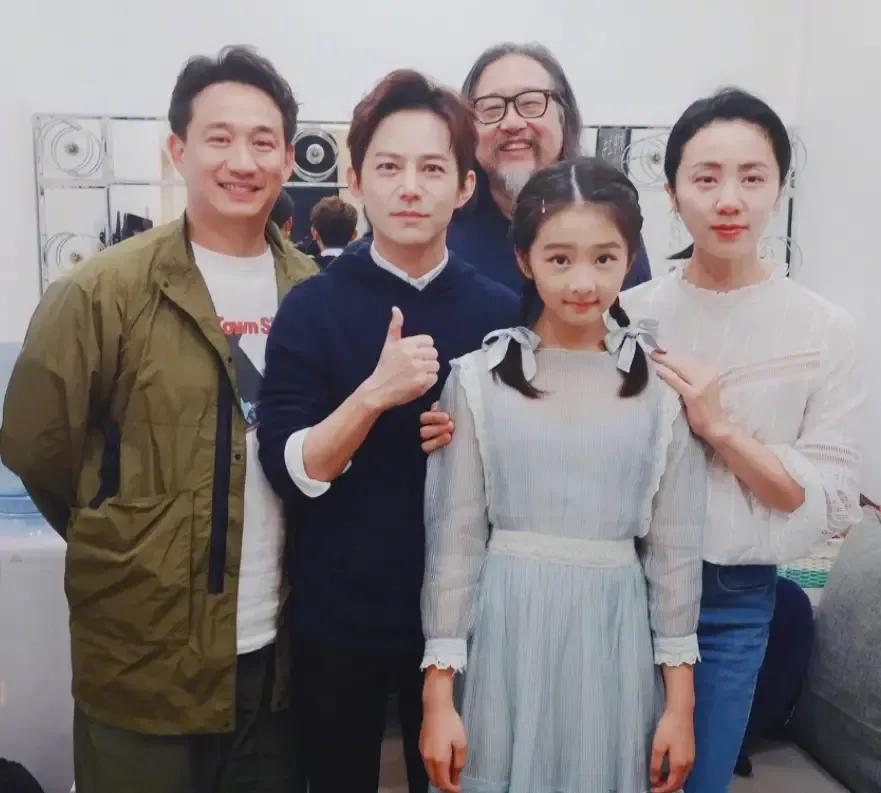 黄多多的道歉信还是有错别字，她的初衷是好的，和几个同学弄个公众号，带小朋友们阅读