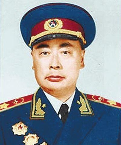 新中国成立后，毛主席等人英明地不解放香港，而是战略性地搁置下来，让它成为中国与外