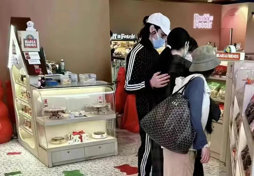 郭碧婷真是为豪门而生的，太能忍