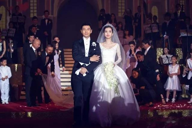 世纪婚礼都被诅 咒了吗[石化]