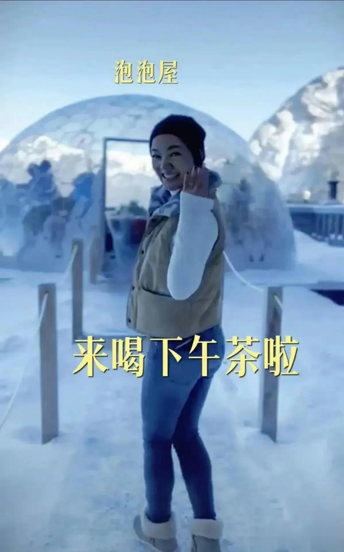 阿雅女儿实力证明——妈妈攒了一辈子的美貌一股脑儿被发挥到了女儿身上！看来论起颜值