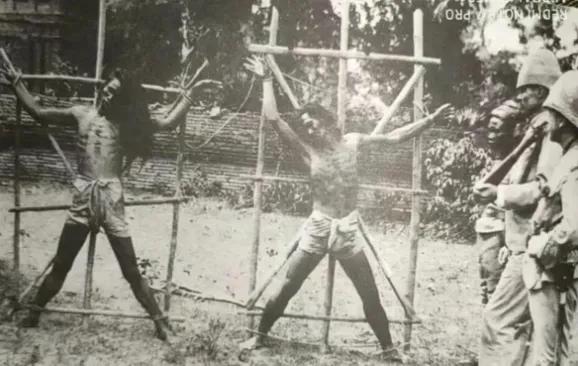 1889年，英国在缅甸殖民统治时期，对当地人的虐待和残忍行为不断被曝光。这一幕发