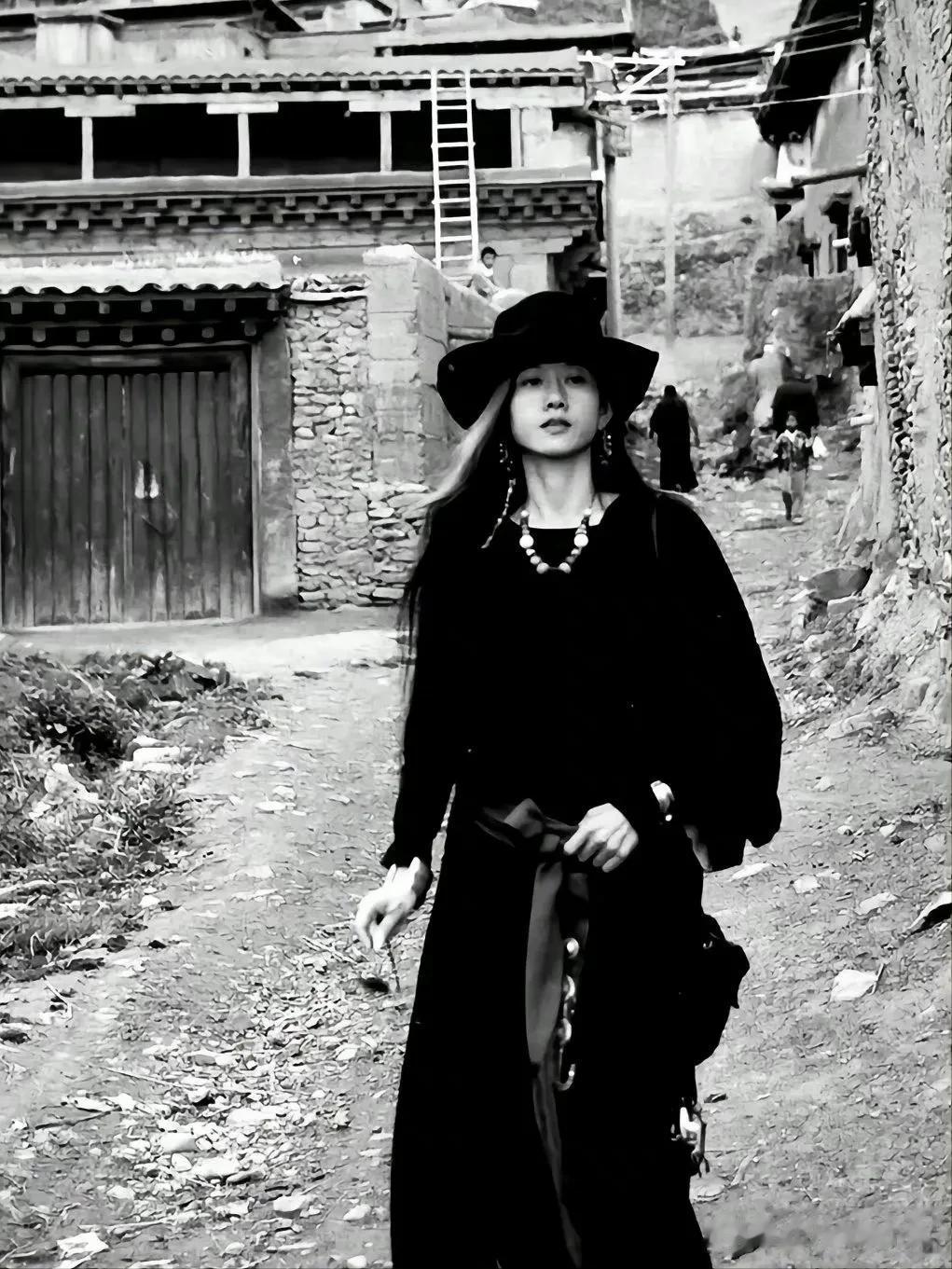 年轻时的杨丽萍，好美，充满野性魅力